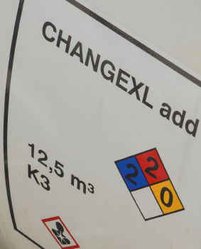 Change XL sticker